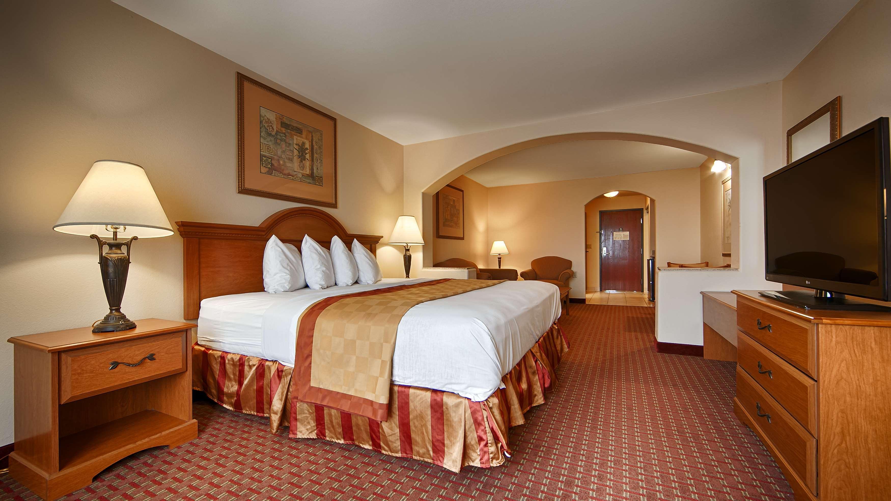 Best Western Casa Villa Suites Харлинген Екстериор снимка