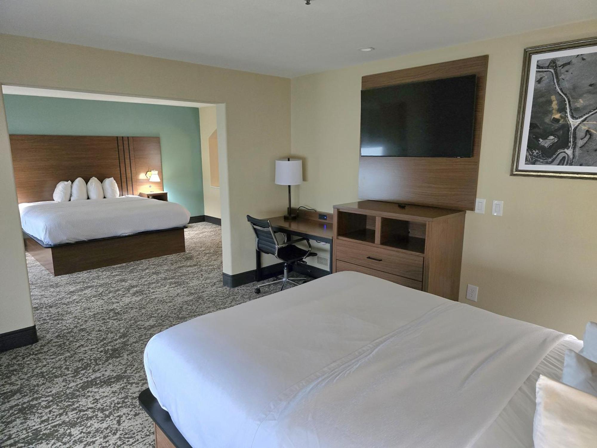 Best Western Casa Villa Suites Харлинген Екстериор снимка